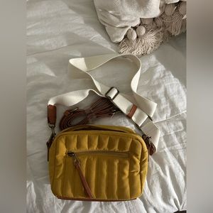 Mustard yellow crossbody bag